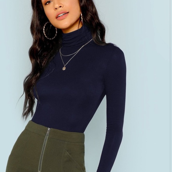 Turtleneck-Navy Blue - Picture 2 of 6